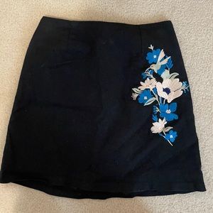 Storets skirt with embroidery